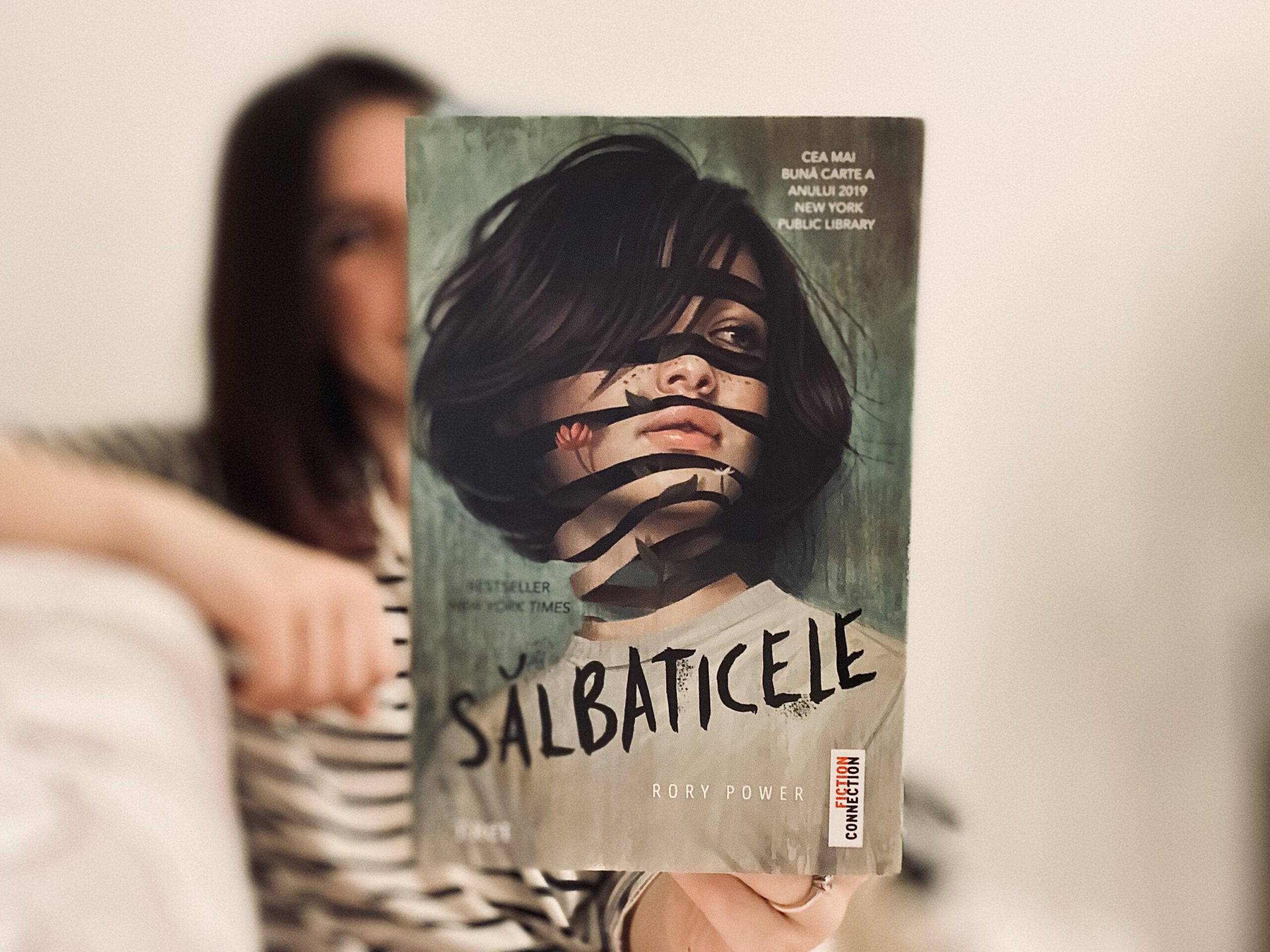 Sălbaticele, thriller de supraviețuire și manifest feminist