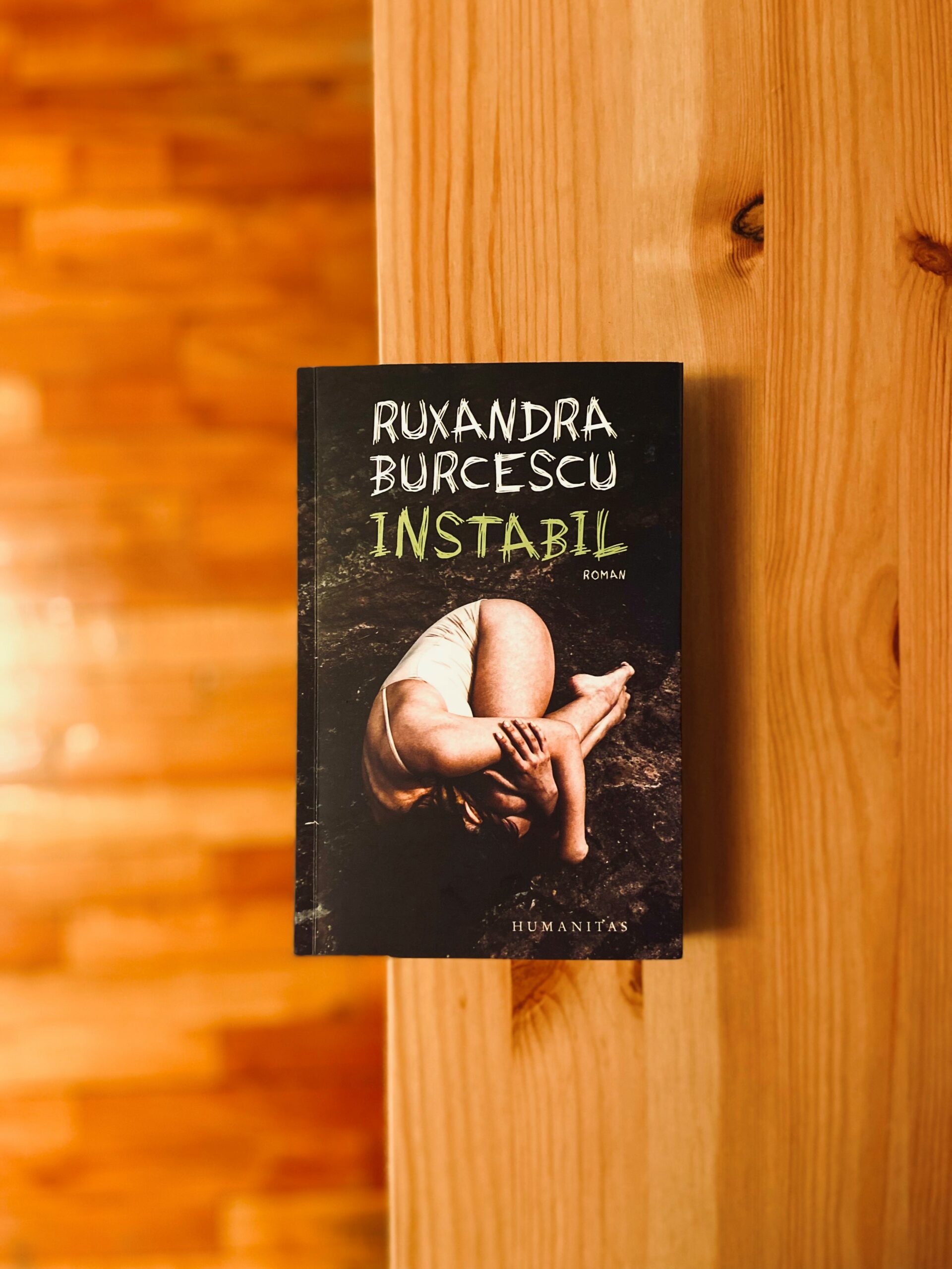 Instabil – Ruxandra Burcescu